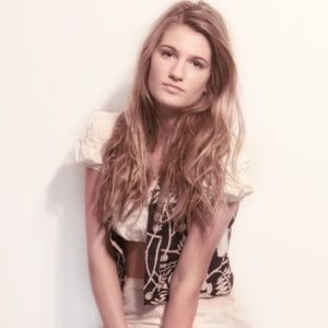 Meet your Posher, Julia